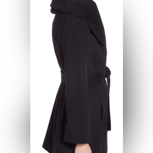 Wool Blend Wrap Coat 🧥 - Picture 3 of 4